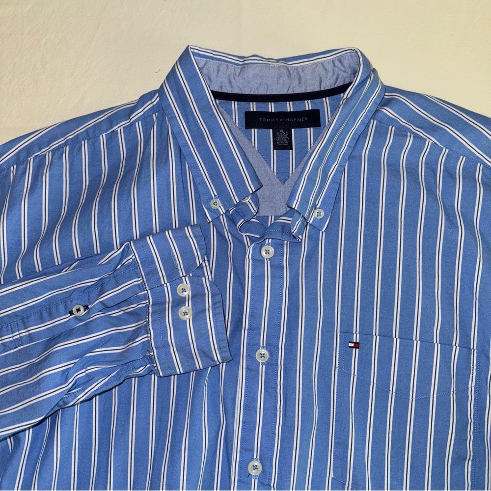 Tommy Hilfiger Men's Blue and White Striped Shirt